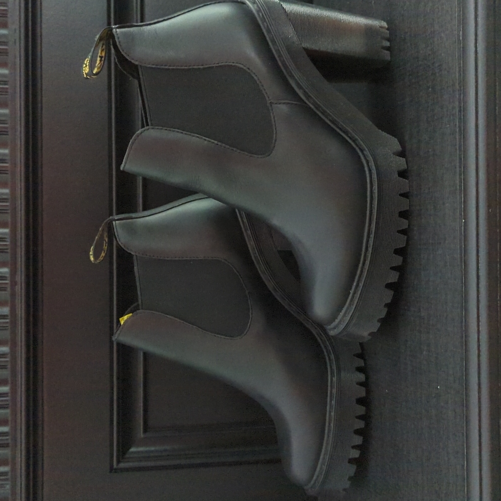 Dr. Martens Hurston Boot